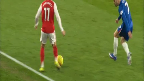 “杜兰特因右肩深静脉血栓赛季报销，文班亚马确认休战”